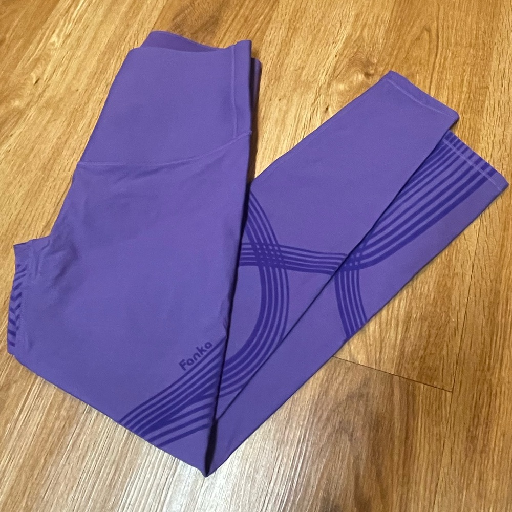 New Fanka Body Sculpt Side Pocket Leggings in Purple Sage Sz XL